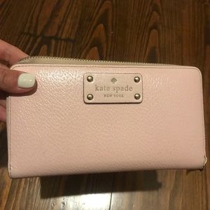 Kate space fully functioning wallet